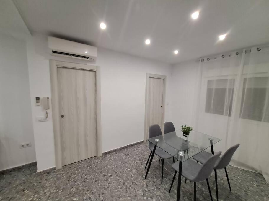 Altamira White & Bright Apartment Almeria Exterior photo